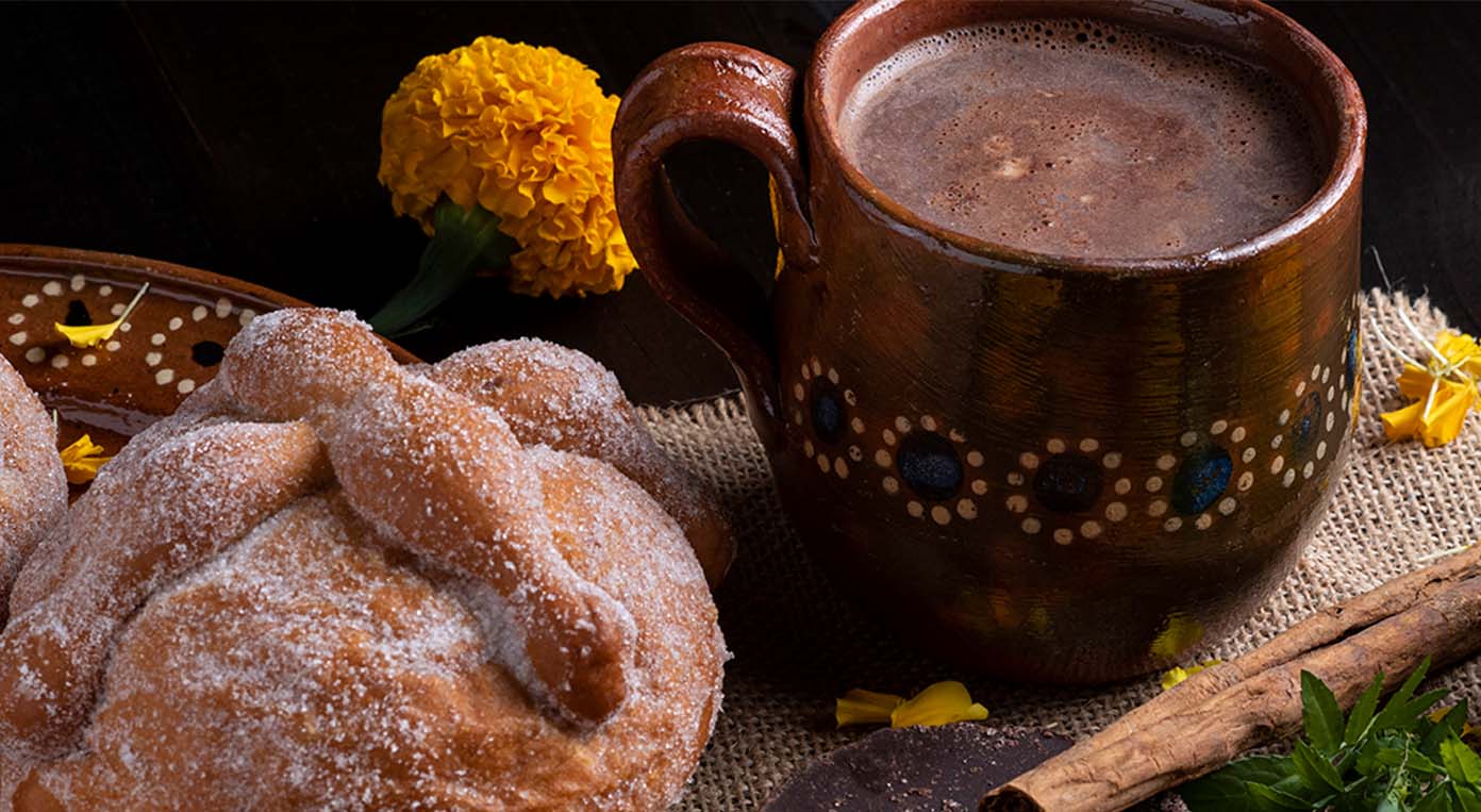 pan-de-muerto-con-chocolate